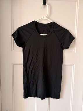Lululemon Swiftly Tech Short Sleeve Black